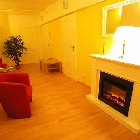 Budgetrooms - Souterrain-private & Kitchen * Mannheim