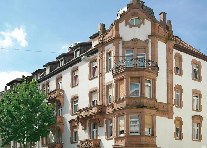 Budgetrooms - Souterrain-private & Kitchen Mannheim